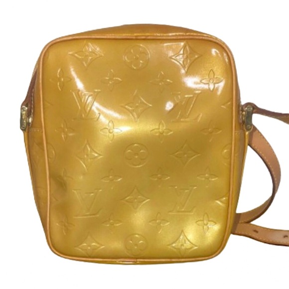 LOUIS VUITTON Wooster Vernis Monogram Crossbody Bag with Vachetta Shoulder Strap - Picture 16 of 17